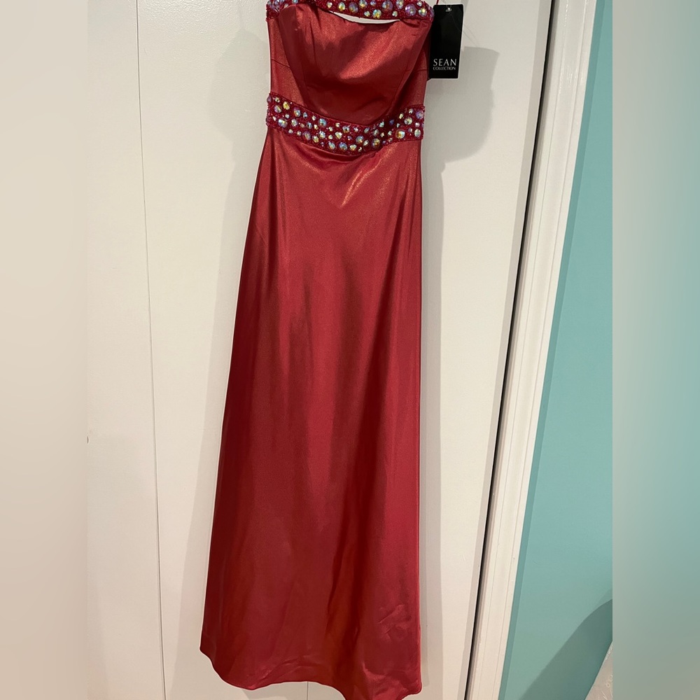 NWT Sean Collection gown